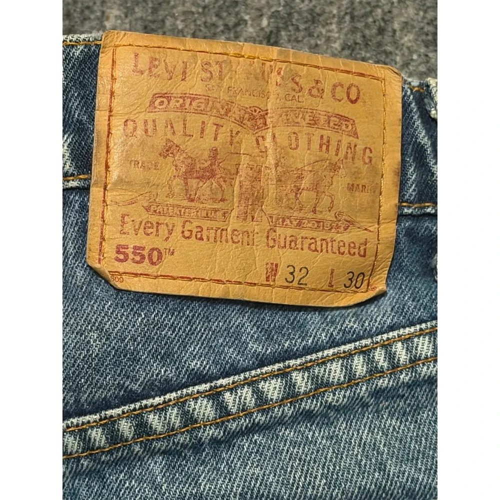 Vintage Levis 550 Relaxed Fit Tapered Leg Blue Jeans Mens 32x30 1998 Mexico